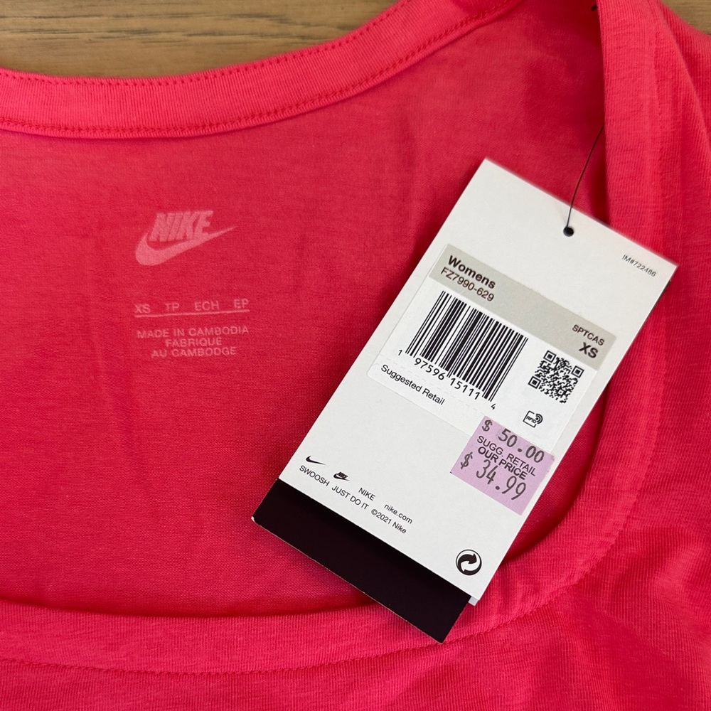 NWT Nike Hot Pink Scoop Neck Crop Top XS - Picture 2 of 5